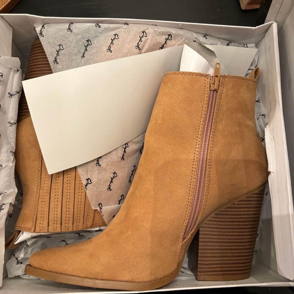 Qupid booties